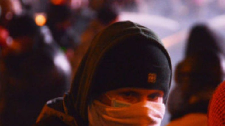 Протестующие в Киеве заблокировали здания РОВД, ВЧ, захватили райадминистрацию (уточнено)