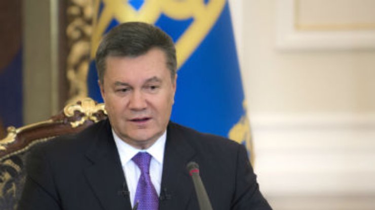 Янукович инициирует досрочные выборы и возврат к Конституции-2004