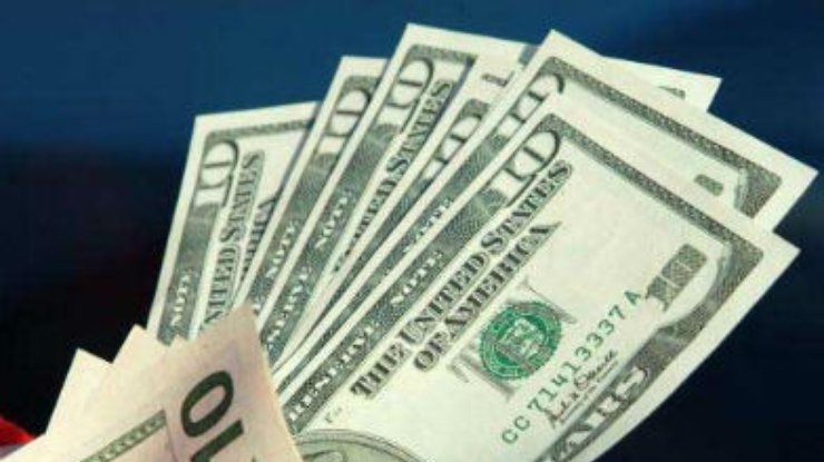 Доллар на Межбанке вырос на 72 копейки