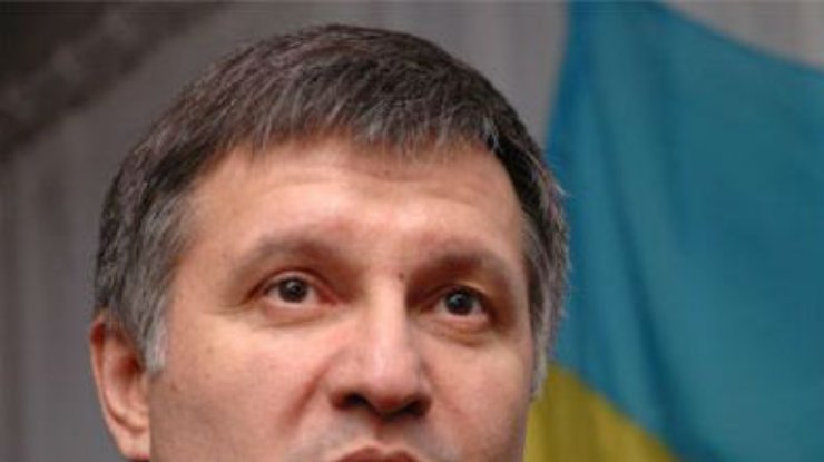 Аваков рассказал, почему Януковича не задержали в Крыму