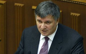 В Крыму по тревоге подняты войска ВВ и вся милиция, - Аваков