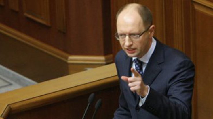 Яценюк не собирается баллотироваться в президенты Украины и сдает мандат