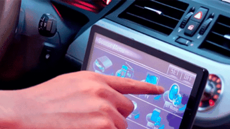 Хайтек в авто: Разработчики предлагают все новые мобильные приложения