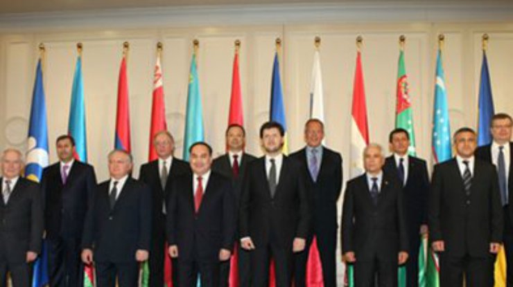 СНГ рассмотрит возможность проведения внеочередного заседания Совета министров иностранных дел