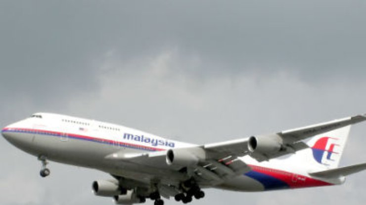 Индия приостановила поиски малазийского "Боинга": Самолет, вероятно, угнали