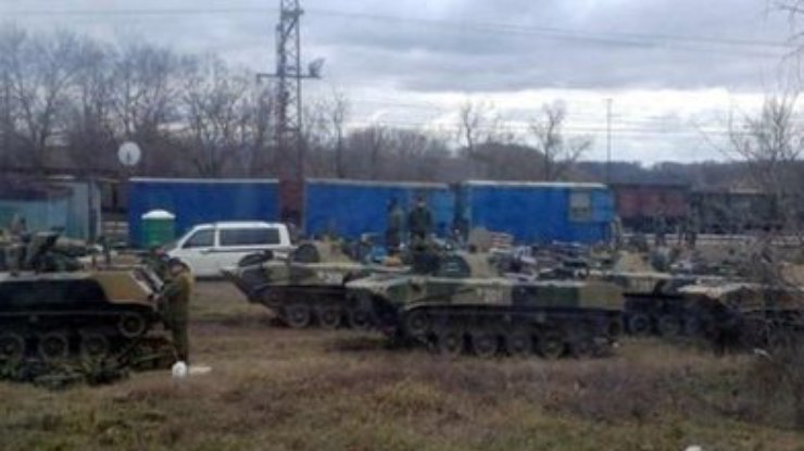 Россия сосредоточила у границ Украины до 60 тысяч военных