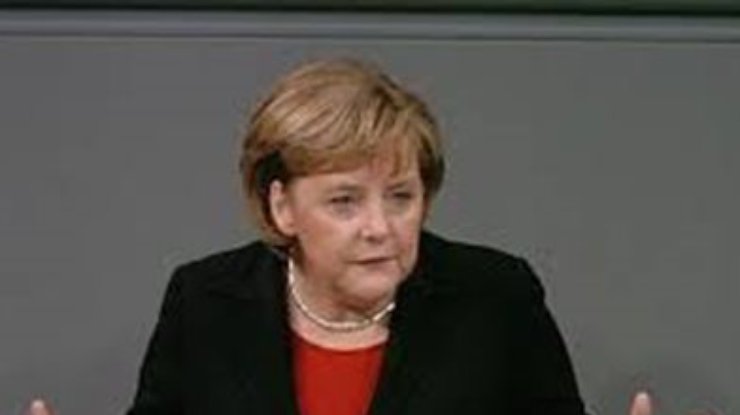 Меркель выступила за расширение санкций ЕС в отношении российских официальных лиц