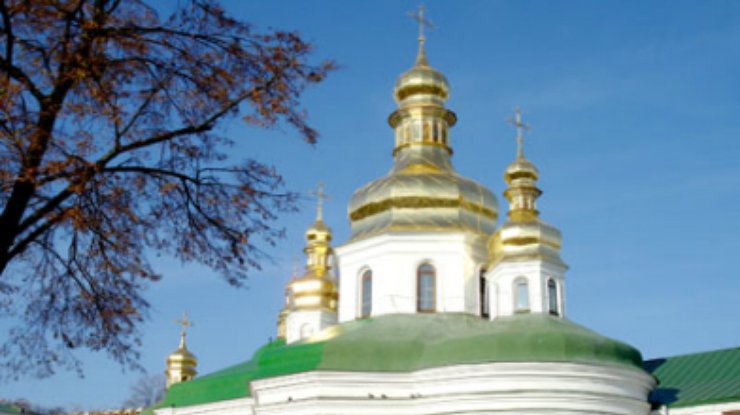 Сегодня в Киеве после длительной реконструкции откроется Крестовоздвиженский храм Лавры