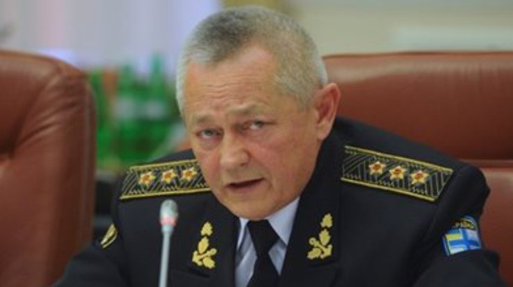 Тенюх раскритиковал военных в Крыму за "слабую моральную обстановку"