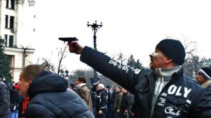Суд избрал домашний арест в качестве меры пресечения активисту Антимайдана "Топазу"
