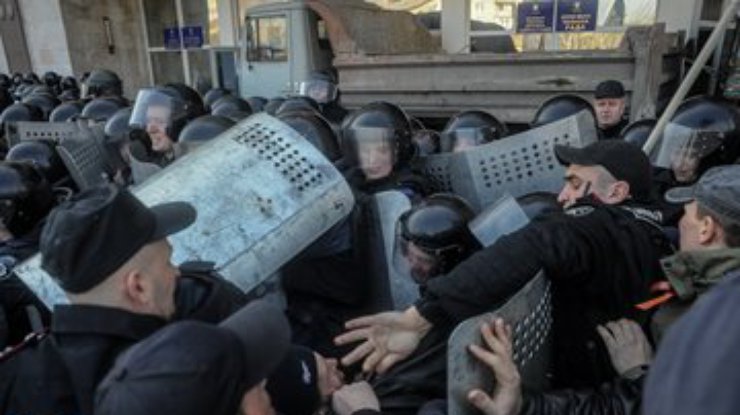 Донецкие правоохранители назвали причины своего бездействия