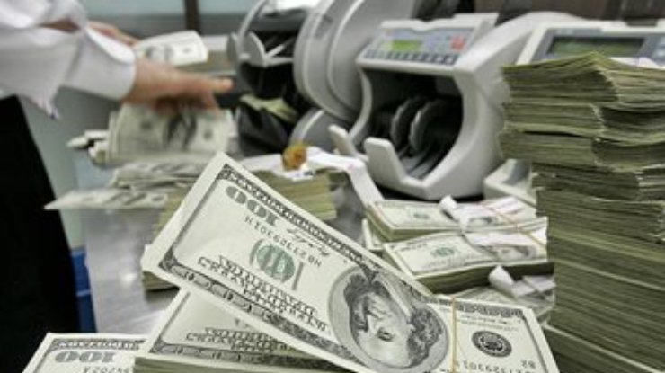 Доллар на межбанке перевалил отметку в 12 гривен