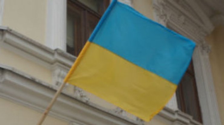 В Николаеве возбудили дело за надругательство над флагом Украины