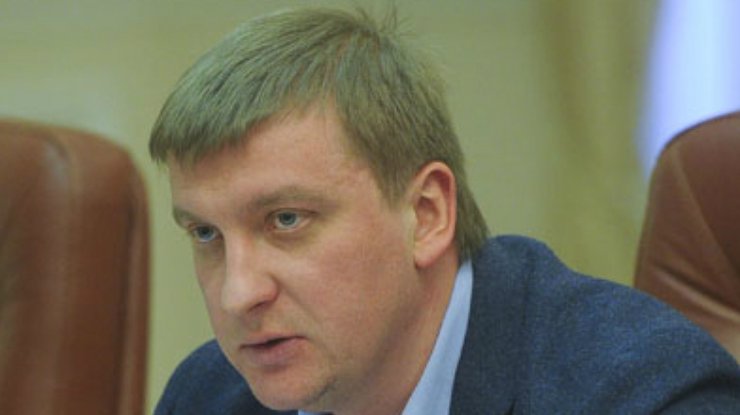 Минюст хочет запретить партии "Русский блок" и "Русское единство"
