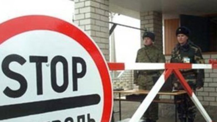 Взрослым россиянам ограничили въезд в Украину (обновлено)