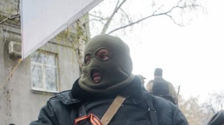 Вооруженные лица захватили телерадиоцентр в Краматорске