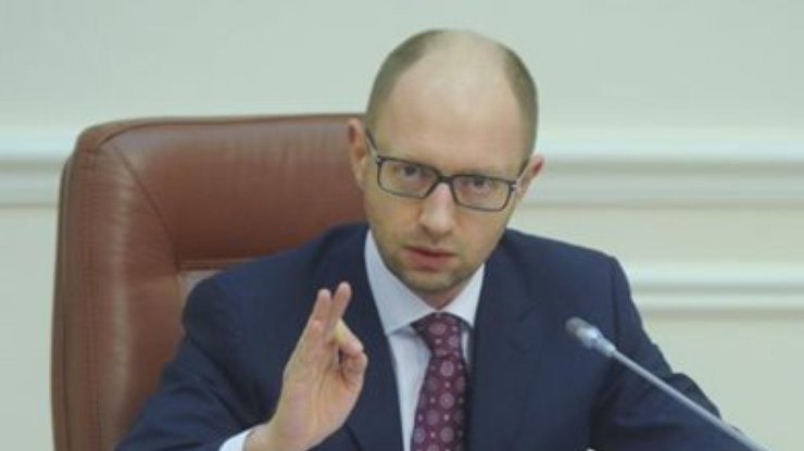 Яценюк призвал протестующих в регионах освободить админздания и сложить оружие