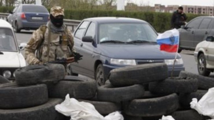 Под Славянском украинские военные разгромили блокпост сепаратистов