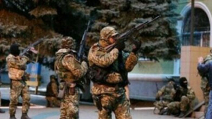 Вооруженные лица покинули здание Концерна радиовещания и телевидения в Краматорске