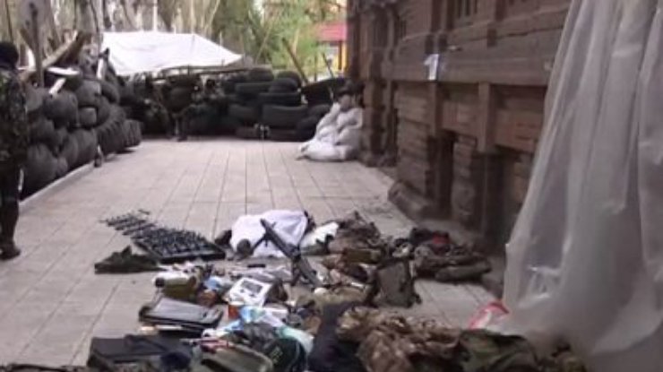 МВД: В ночной перестрелке в Славянске погибли три человека