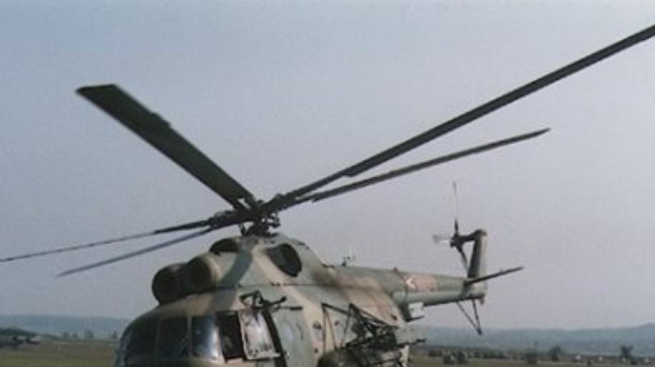В небе над Краматорском обстреляли украинский вертолет МИ-8