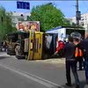 В Киеве в столкновении автобуса с грузовиком пострадали 22 человека