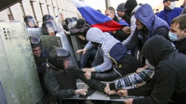 Сепаратисты захватили горсовет Первомайска в Луганской области, - СМИ