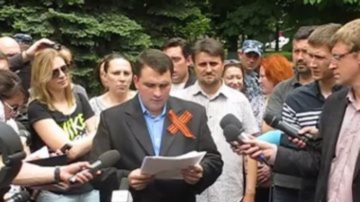 Сепаратисты Луганска огласили окончательные результаты референдума (видео)