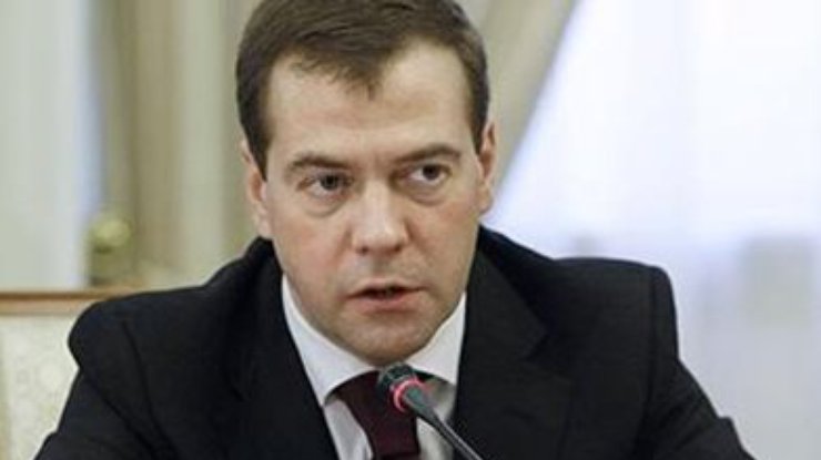 Медведев намекнул, что Россия не признает выборы 25 мая в Украине