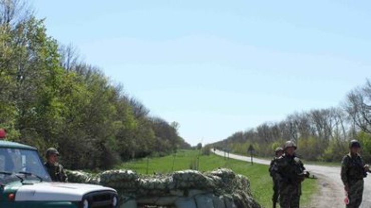 Бой в "Дьяково": Более 80 террористов с гранатометами атакуют погранпункт Луганской области (фото)