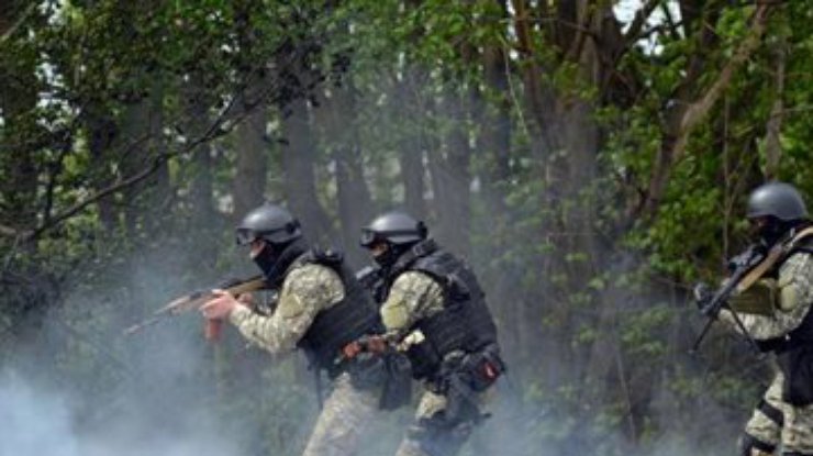Военные под Славянском попали в засаду: 2 убитых, 42 раненых (онлайн, фото, видео)
