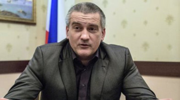 Аксенов признал, что в Крыму разворовали гуманитарную помощь от России