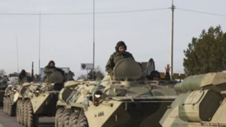 Россия стягивает военные силы на границу с Украиной