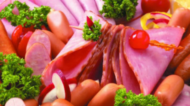 Колбасы и сосиски вызывают рак кишечника