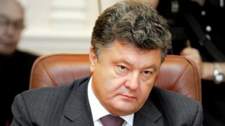 Порошенко назвал запрет Путина войск в Украине "первым практическим шагом" (обновлено)