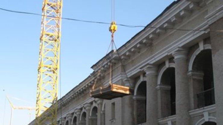 Суд отменил разрешение на реставрацию Гостиного Двора в Киеве