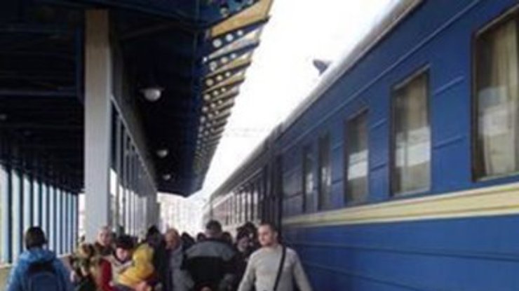 С Донбасса отселили больше 24 тысяч беженцев