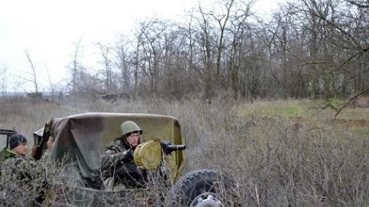 Российские силовики обустраивают огневые позиции возле границы с Украиной