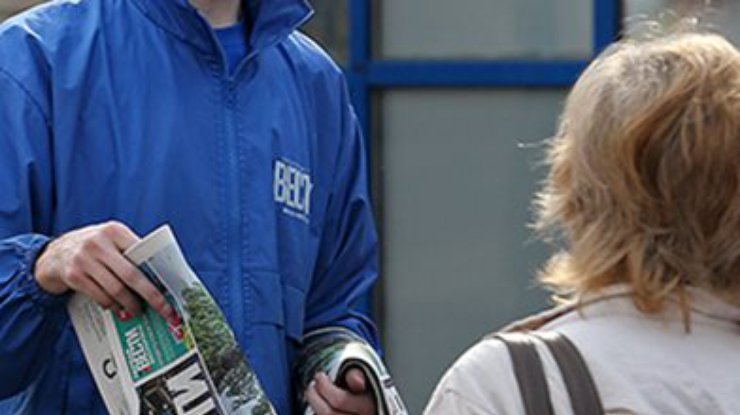 Молодчики с палками разгромили редакцию газеты "Вести" в Киеве (фото)