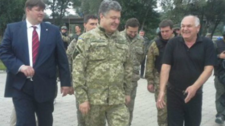 Петр Порошенко утвердил план освобождения Донбасса