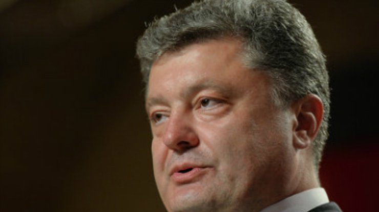 Порошенко обещает реформы в Украине, не смотря на войну