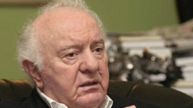 Экс-президента Грузии Эдуарда Шеварднадзе похоронят в Крцанисской резиденции в Тбилиси