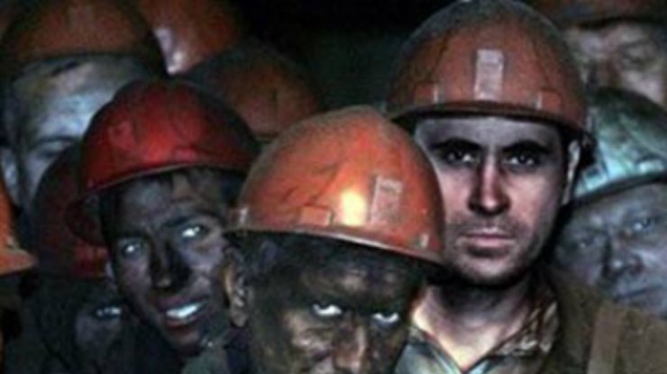 На шахте "Свердловантрацит" произошла авария: идет эвакуация сотен шахтеров