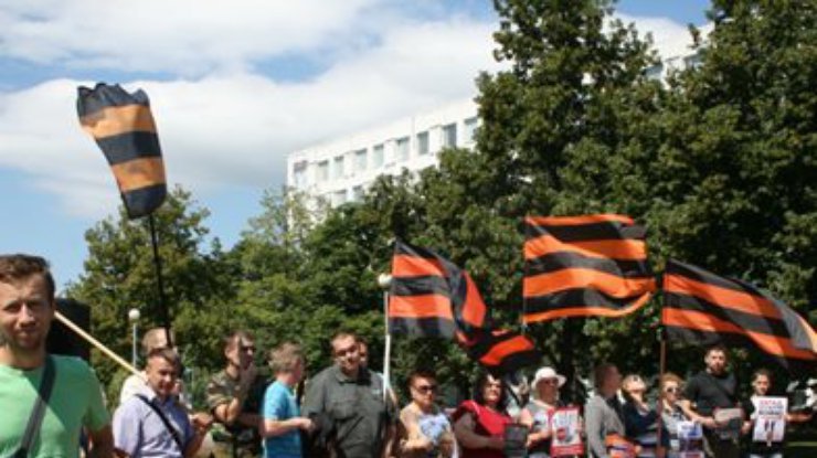 "За Родину, за Путина!": в Самаре с помпой провели 3 наемников на Донбасс (фото)