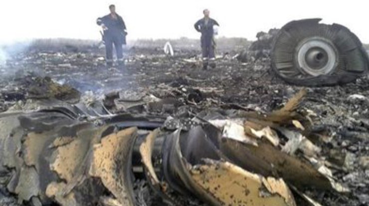 Боинг-777 сбит над Торезом: все подробности теракта (онлайн, фото, видео)