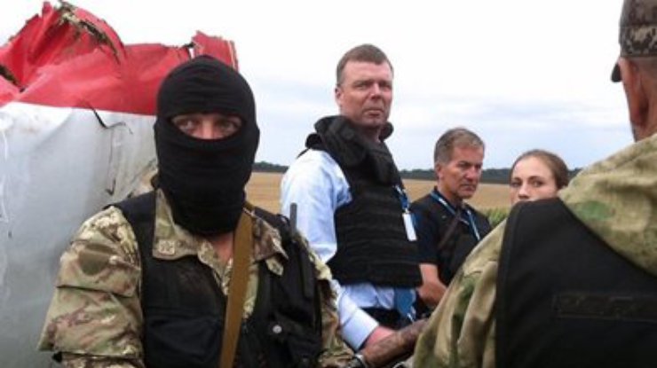 Украина не ручается за безопасность экспертов на месте крушения Боинга-777