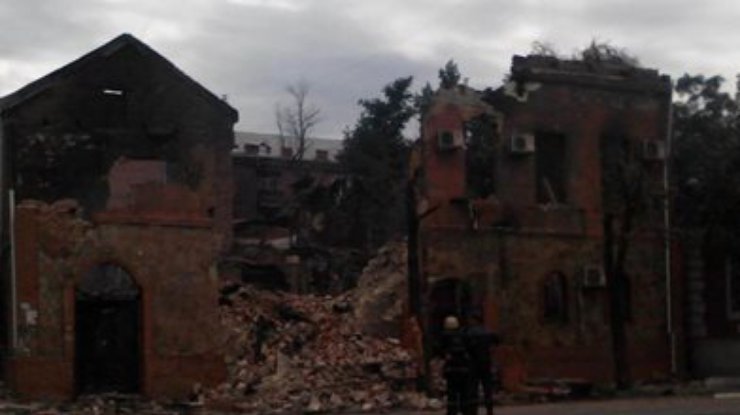 Под артобстрелом Луганска погибли 5 человек (фото, видео)