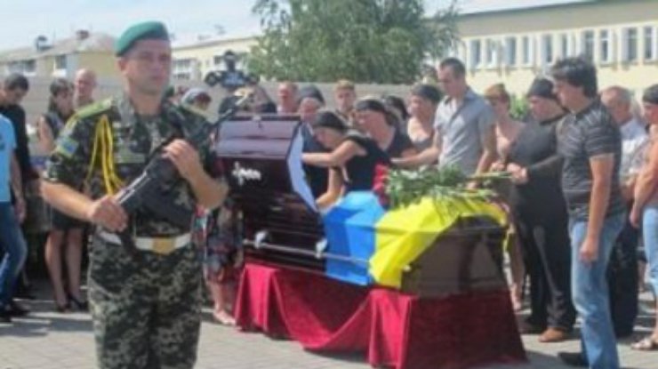 За сутки на Донбассе погибли 13 военных