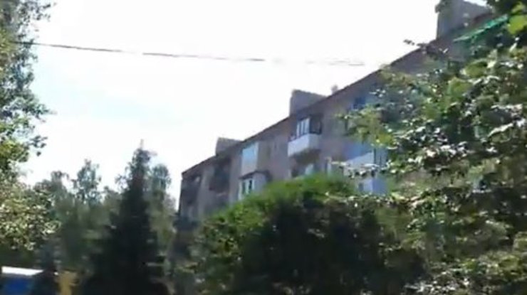 В Горловке ударили снарядами по рынку и студенческому общежитию (видео)