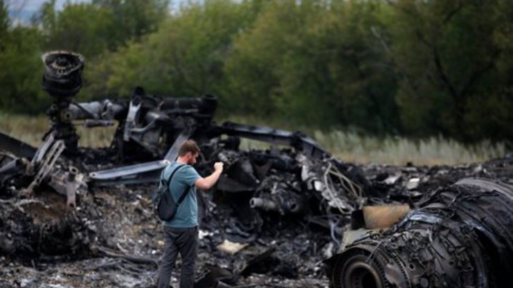 СБУ обвиняет Россию в фальсификации фото с места крушения Боинга-777